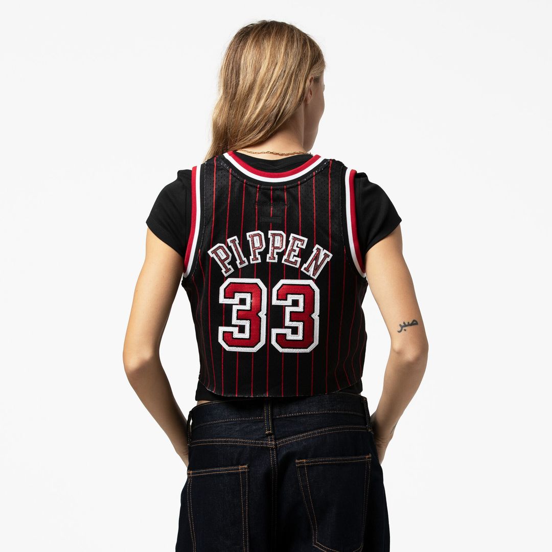 Scottie Pippen Chicago Bulls Mitchell & Ness x DANNIJO Women's Fashion Cropped Basketball Jersey - Black