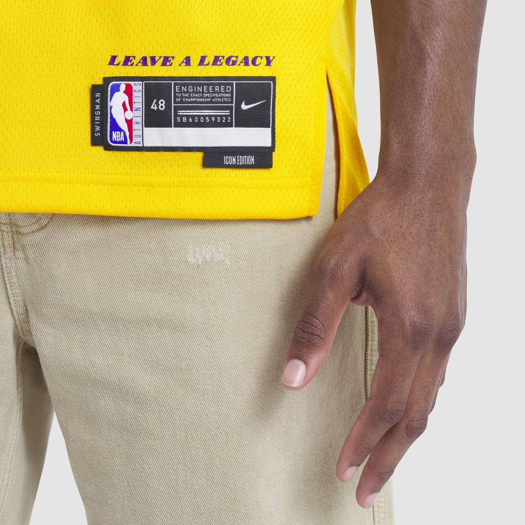 Luka Dončić Los Angeles Lakers Nike Unisex Swingman Jersey - Icon Edition - Gold