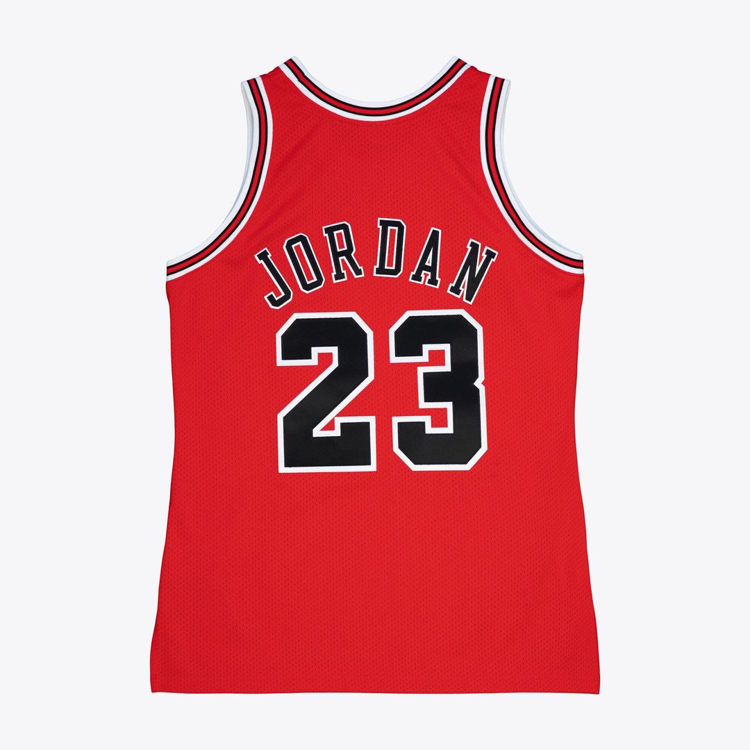 Michael Jordan Chicago Bulls Mitchell & Ness 1997 - 98 Authentic Jersey - Red
