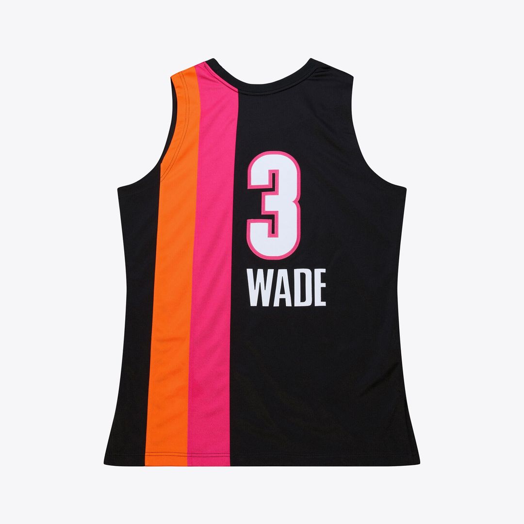 Dwyane Wade Miami Heat Mitchell & Ness 2005 - 06 Hardwood Classics Authentic Jersey - Black