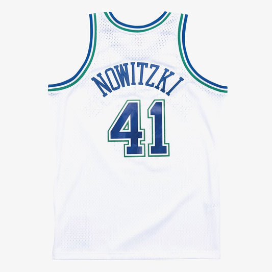 Dirk Nowitzki Dallas Mavericks Mitchell & Ness 1998 - 99 Hardwood Classics Swingman Jersey - White