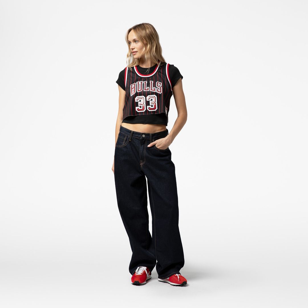 Scottie Pippen Chicago Bulls Mitchell & Ness x DANNIJO Women's Fashion Cropped Basketball Jersey - Black